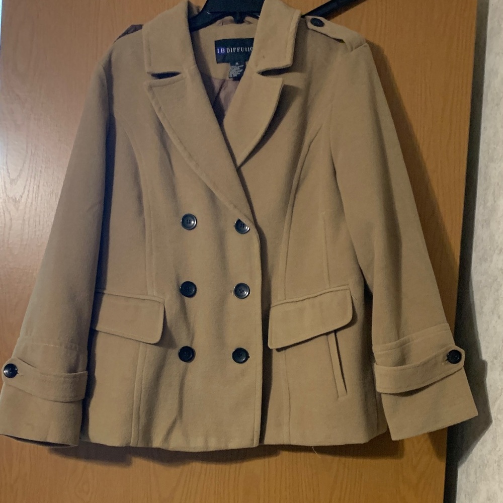 Stylish Tan Double-Breasted Pea Coat